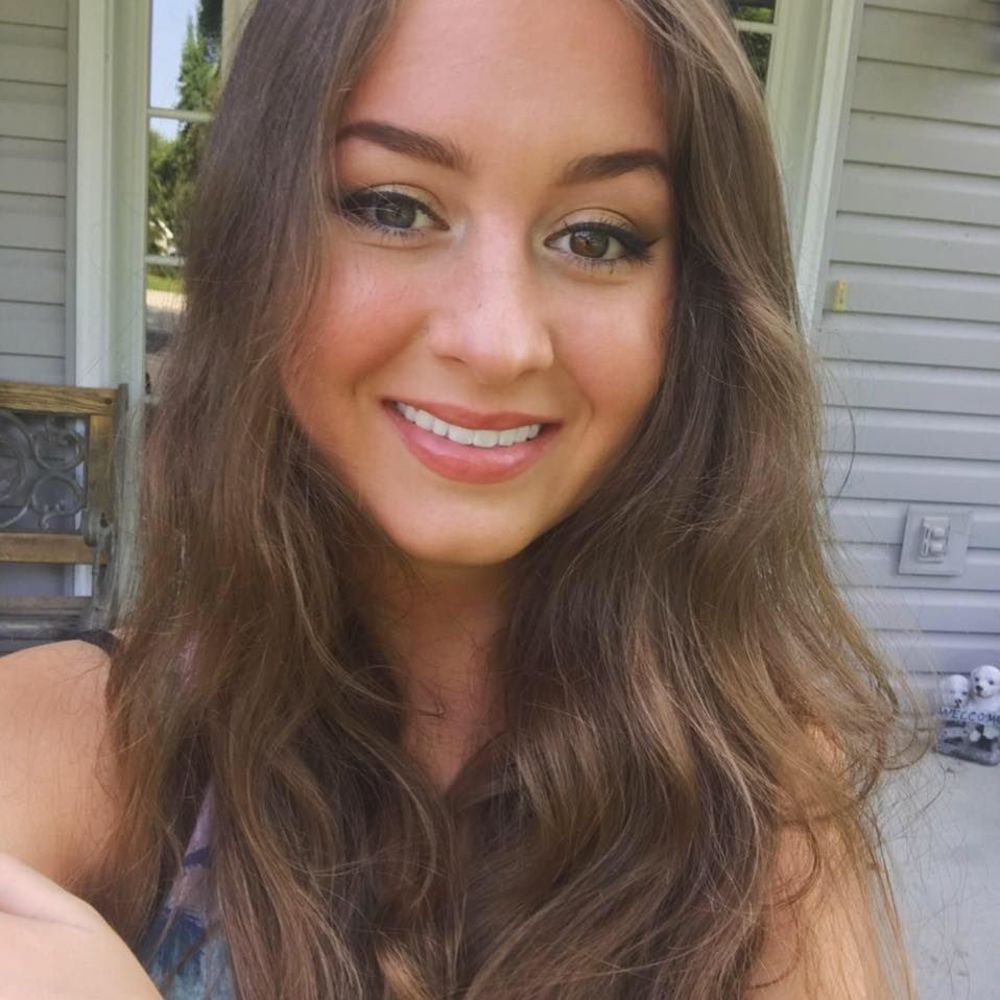 Meet your Posher, Estelle